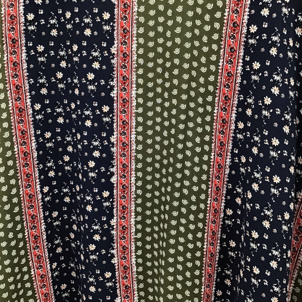 Suzanne Betro Navy and Red Patterned Poncho - Picture 3 of 7